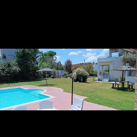 Private Mega Pool And Bbq Apartment